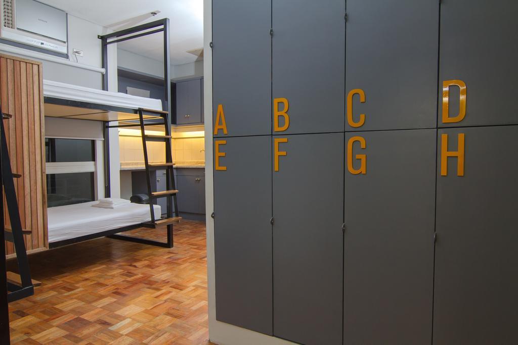 Bed in 8-Bed Mixed Dormitory Room